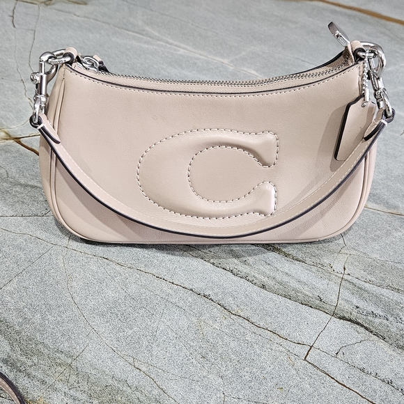 Coach Cream Shoulder Bag - Picture 8 of 10
